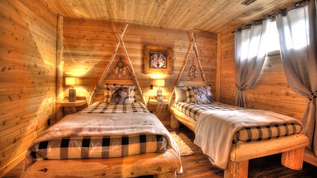 Le Bivouac - Les Chalets Spa Canada لا مالباي المظهر الخارجي الصورة