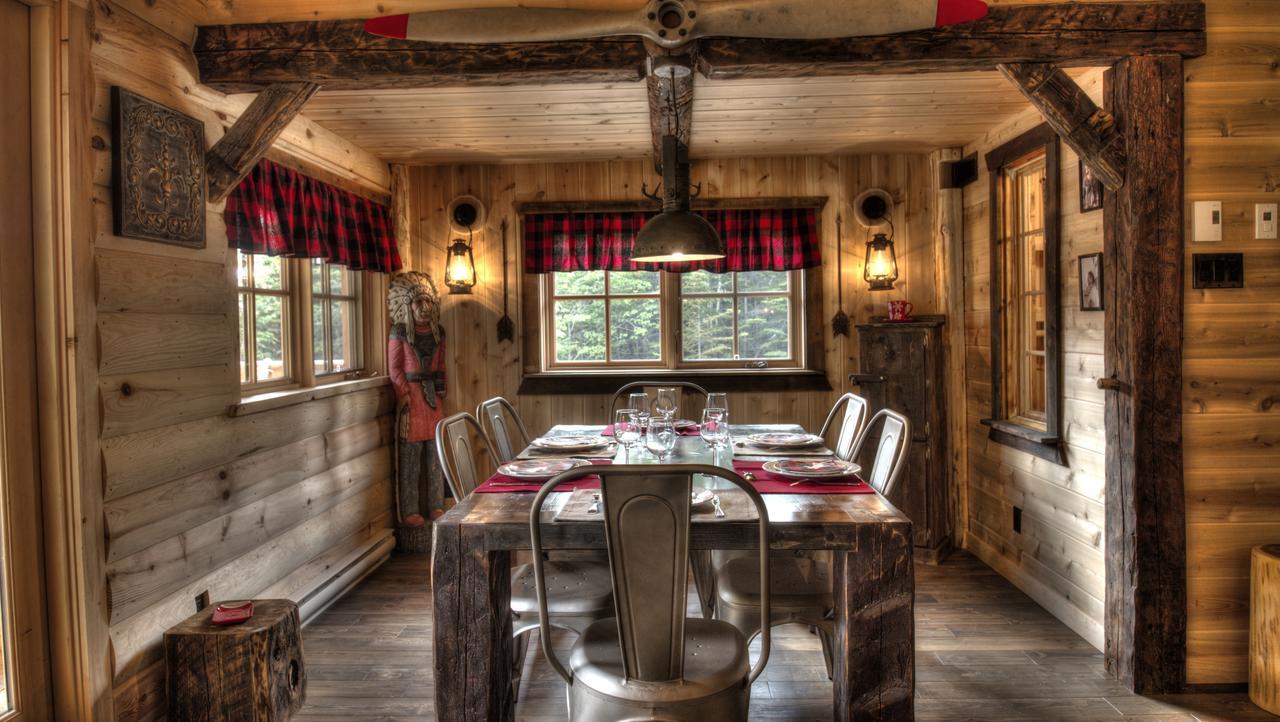 Le Bivouac - Les Chalets Spa Canada لا مالباي المظهر الخارجي الصورة